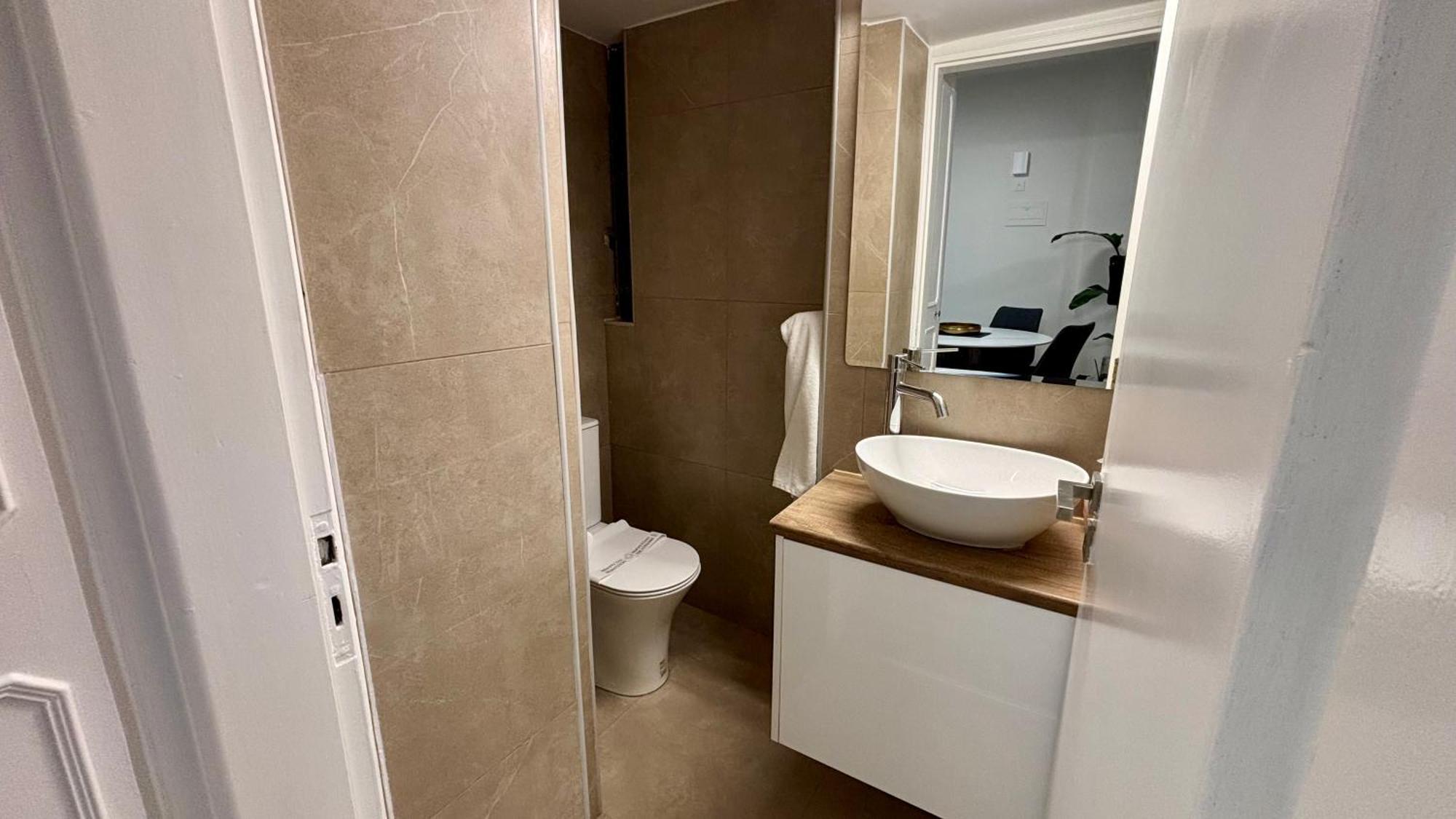 Seabreeze City Center Flats By Trulycyprus Limassol Extérieur photo