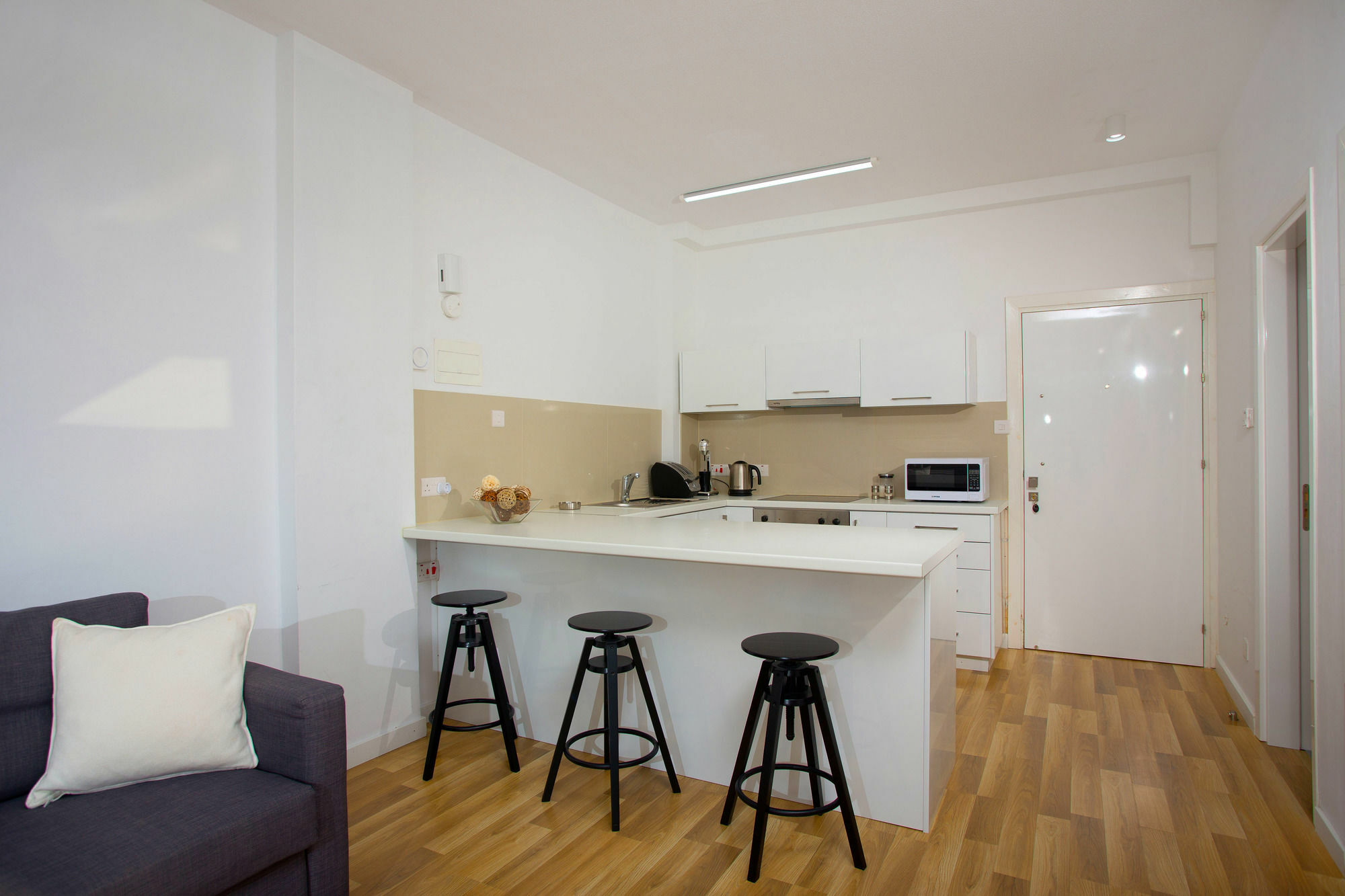 Seabreeze City Center Flats By Trulycyprus Limassol Extérieur photo