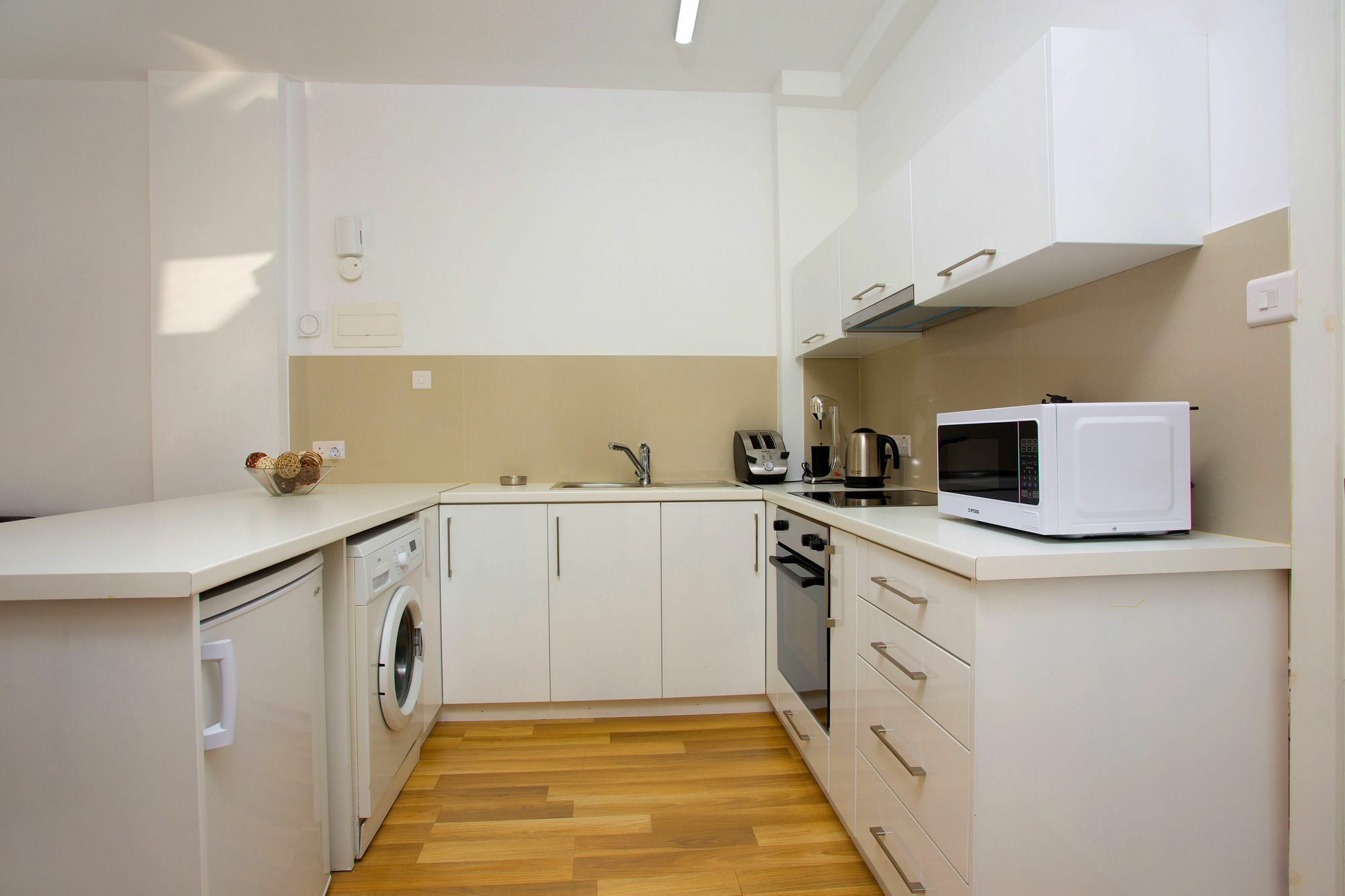 Seabreeze City Center Flats By Trulycyprus Limassol Extérieur photo