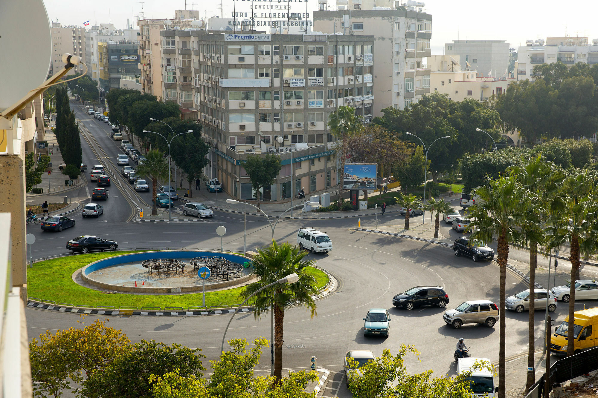 Seabreeze City Center Flats By Trulycyprus Limassol Extérieur photo